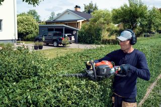 545RXT Professional Brushcutter - view 4