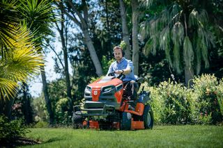 Z960X Ultimate Zero-Turn Mower - view 4