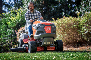 P525D Commercial Front Mower - view 6