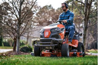 Z960X Ultimate Zero-Turn Mower - view 8
